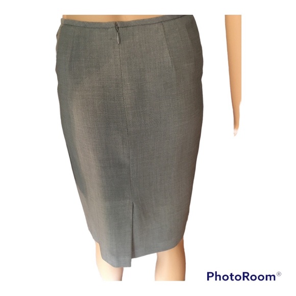 Kasper ASL Petite Grey Suit in 2P - Picture 10 of 12